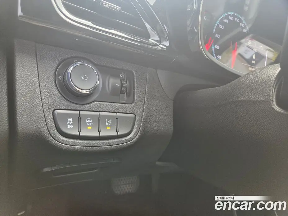 Chevrolet Spark 2015 1.0 автомат (гидро), фото 13
