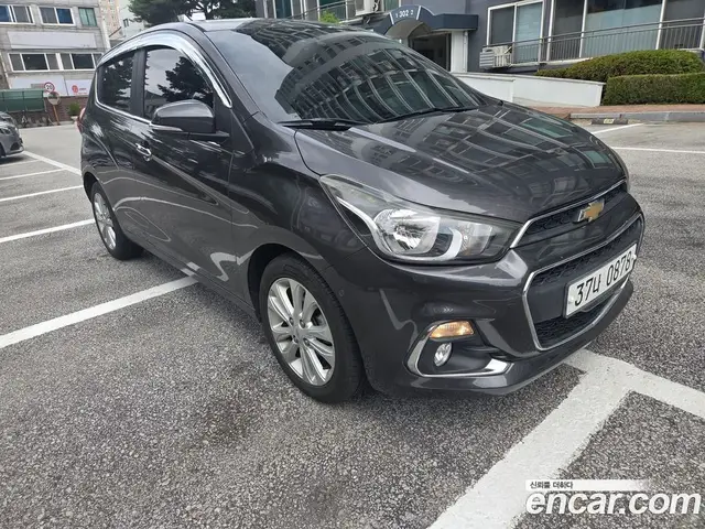 Chevrolet Spark 2015 1.0 автомат (гидро), миниатюра 3