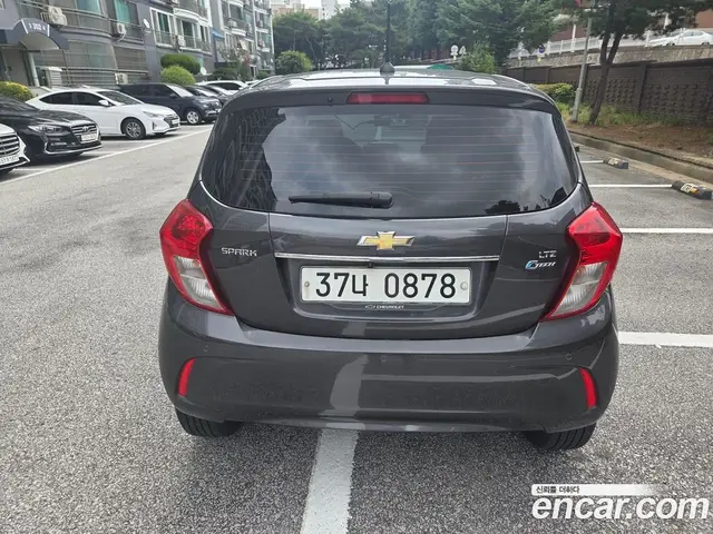 Chevrolet Spark 2015 1.0 автомат (гидро), миниатюра 4