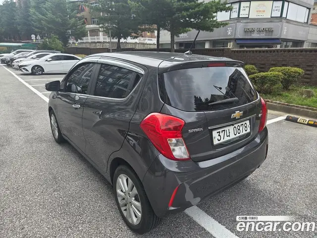Chevrolet Spark 2015 1.0 автомат (гидро), миниатюра 5