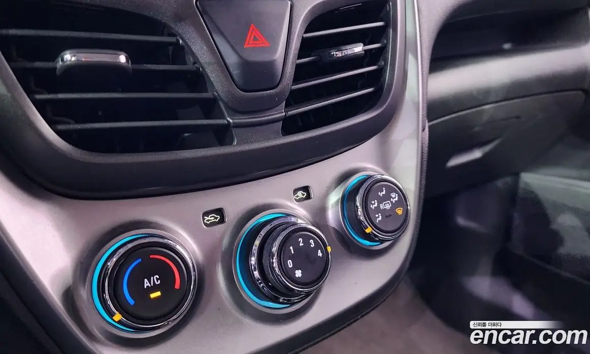 Chevrolet Spark 2016 1.0 автомат (гидро), фото 30 Chevrolet Spark 2016 1.0 автомат (гидро), фото 30