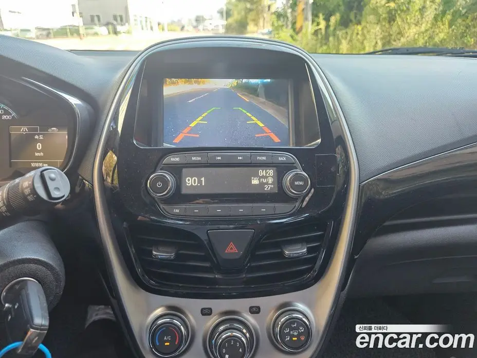Chevrolet Spark 2017 1.0 автомат (гидро), фото 17