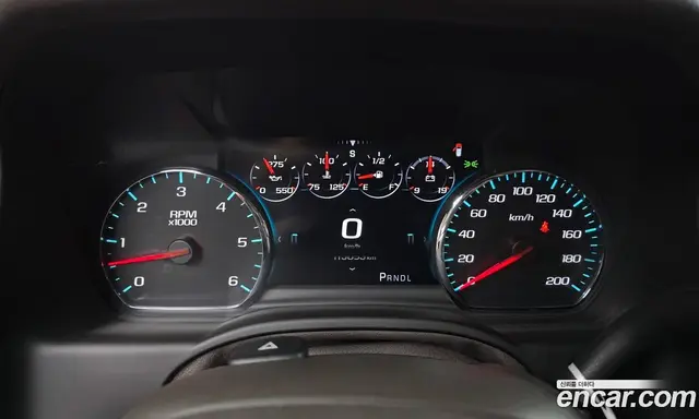 Chevrolet Surburban 2017 5.3 автомат (гидро), миниатюра 8 Chevrolet Surburban 2017 5.3 автомат (гидро), миниатюра 8