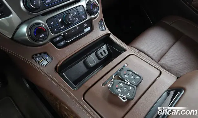 Chevrolet Surburban 2017 5.3 автомат (гидро), миниатюра 9 Chevrolet Surburban 2017 5.3 автомат (гидро), миниатюра 9