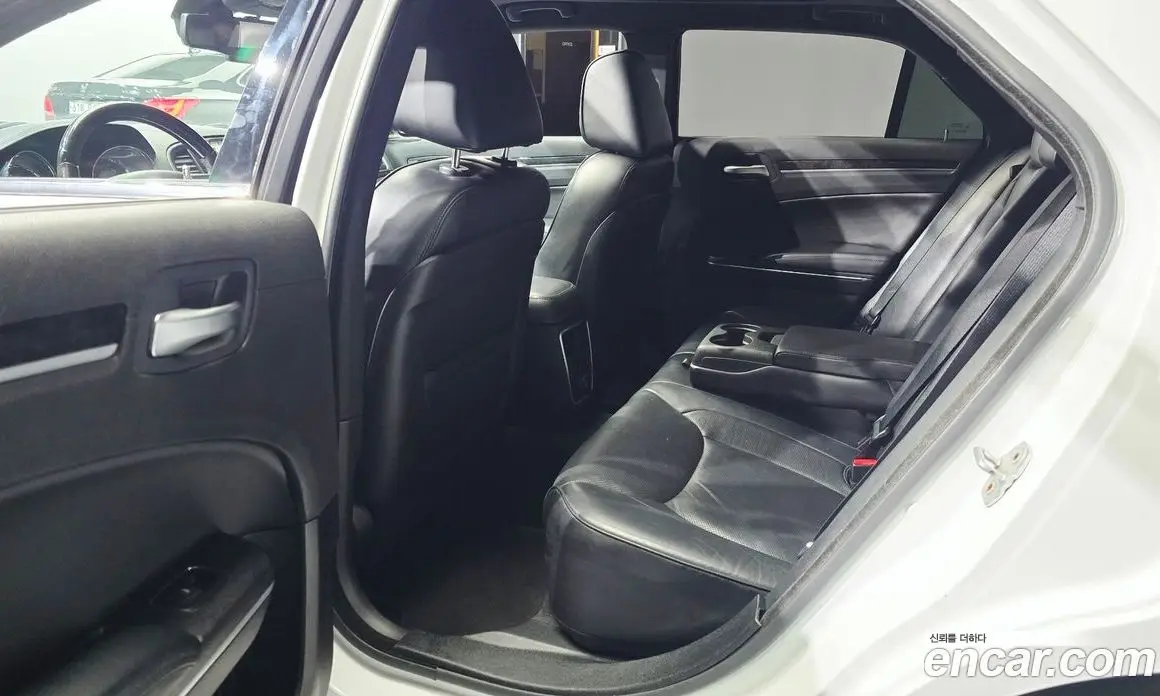 Chrysler 300C 2011 3.6 автомат (гидро), фото 12 Chrysler 300C 2011 3.6 автомат (гидро), фото 12