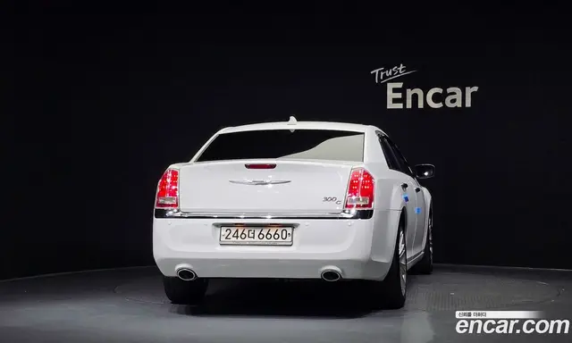 Chrysler 300C 2011 3.6 автомат (гидро), миниатюра 4 Chrysler 300C 2011 3.6 автомат (гидро), миниатюра 4