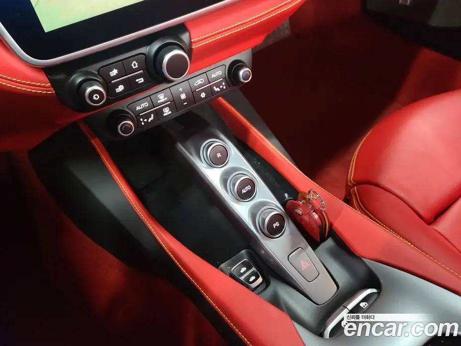 Ferrari Portofino 2019 3.9 автомат (гидро), фото 13 Ferrari Portofino 2019 3.9 автомат (гидро), фото 13