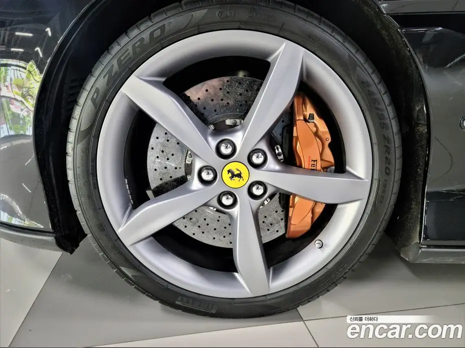 Ferrari Portofino 2019 3.9 автомат (гидро), фото 15 Ferrari Portofino 2019 3.9 автомат (гидро), фото 15