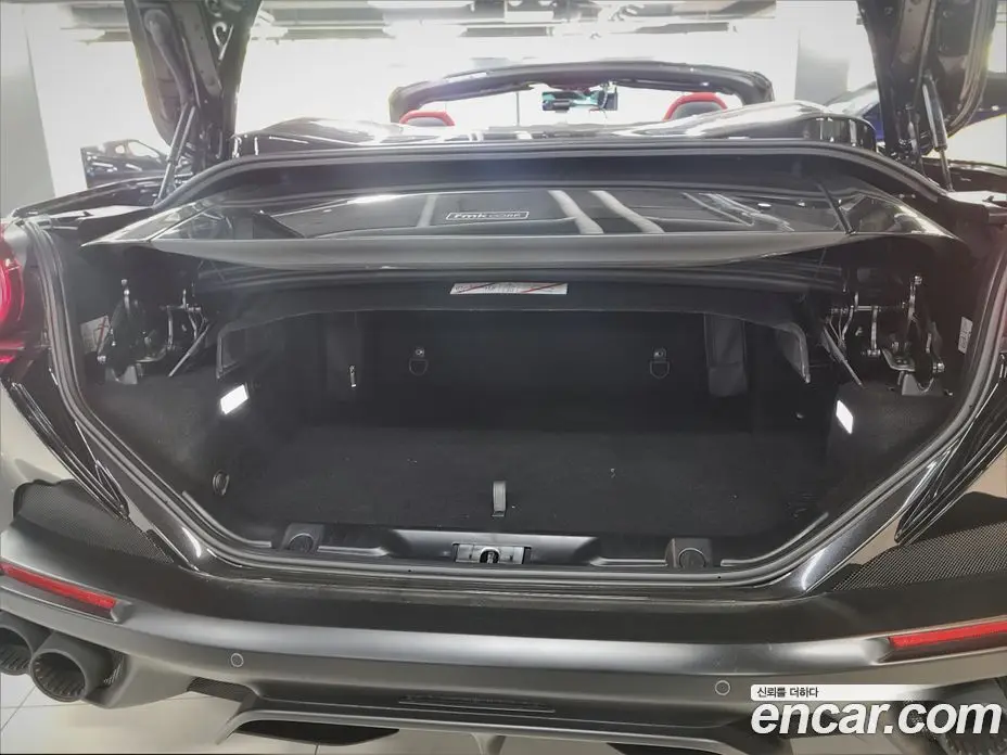 Ferrari Portofino 2019 3.9 автомат (гидро), фото 16 Ferrari Portofino 2019 3.9 автомат (гидро), фото 16