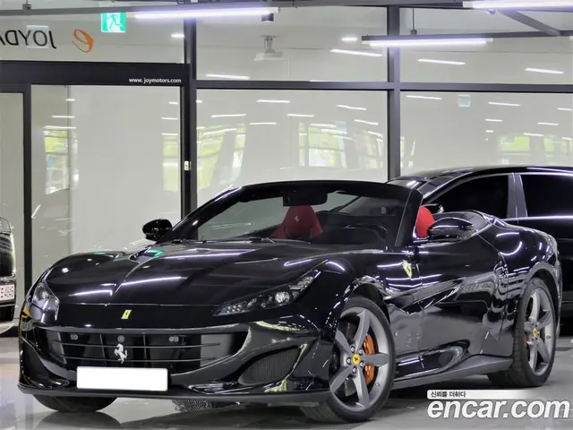 Ferrari Portofino 2019 3.9 автомат (гидро), миниатюра 3 Ferrari Portofino 2019 3.9 автомат (гидро), миниатюра 3