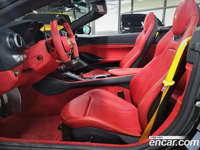 Ferrari Portofino 2019 3.9 автомат (гидро), миниатюра 8 Ferrari Portofino 2019 3.9 автомат (гидро), миниатюра 8
