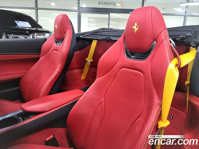 Ferrari Portofino 2019 3.9 автомат (гидро), миниатюра 9 Ferrari Portofino 2019 3.9 автомат (гидро), миниатюра 9