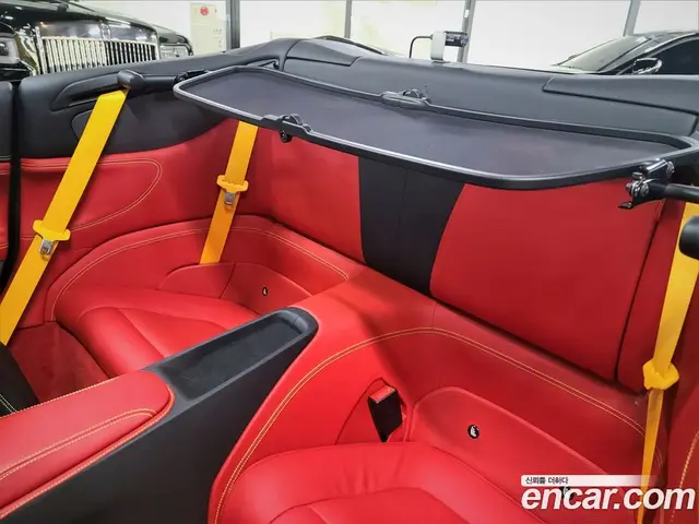 Ferrari Portofino 2019 3.9 автомат (гидро), миниатюра 10 Ferrari Portofino 2019 3.9 автомат (гидро), миниатюра 10