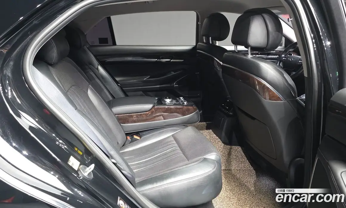 Genesis EQ900 2016 3.8 автомат (гидро), фото 12 Genesis EQ900 2016 3.8 автомат (гидро), фото 12