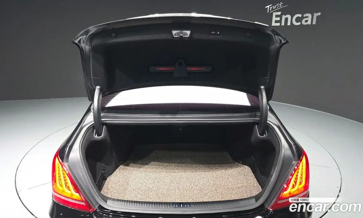 Genesis EQ900 2016 3.8 автомат (гидро), фото 20 Genesis EQ900 2016 3.8 автомат (гидро), фото 20