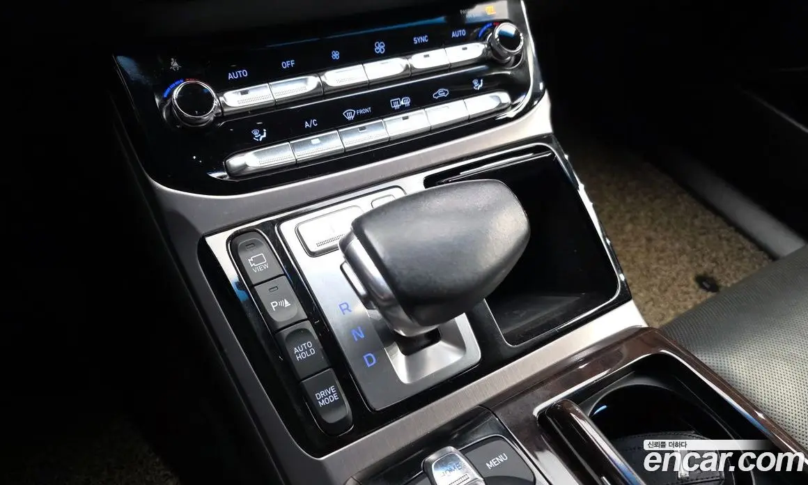 Genesis EQ900 2016 3.8 автомат (гидро), фото 9 Genesis EQ900 2016 3.8 автомат (гидро), фото 9