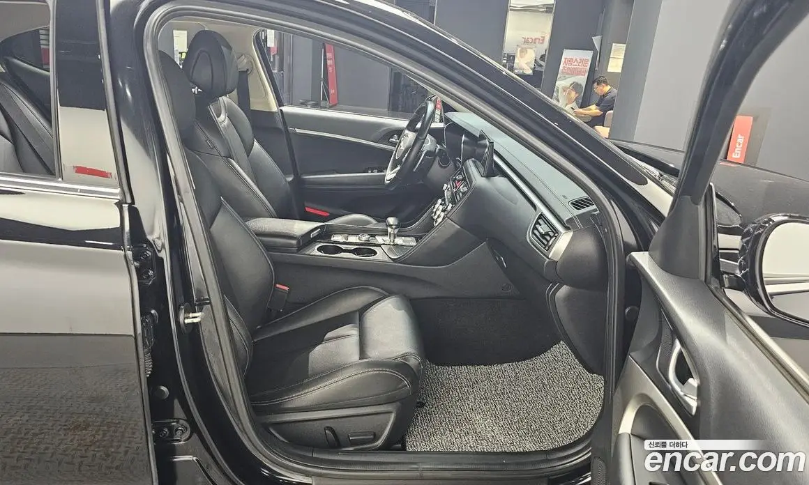 Genesis G70 2021 2.0 автомат (гидро), фото 16 Genesis G70 2021 2.0 автомат (гидро), фото 16