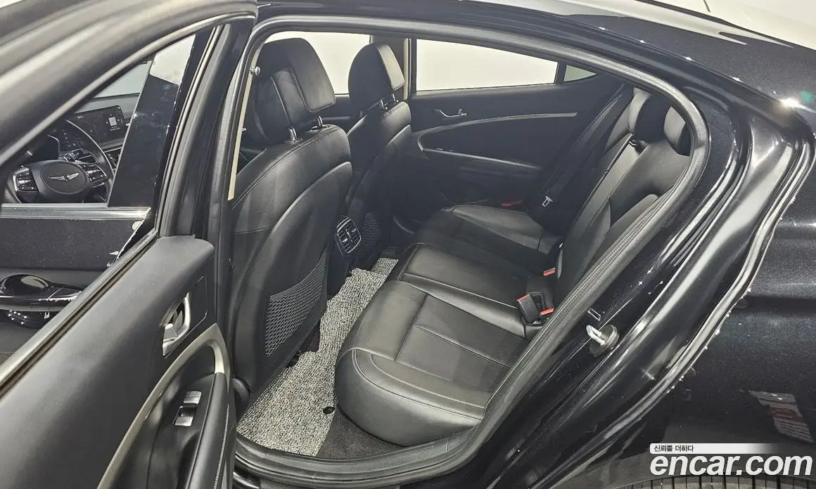 Genesis G70 2021 2.0 автомат (гидро), фото 17 Genesis G70 2021 2.0 автомат (гидро), фото 17