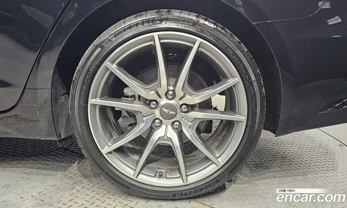 Genesis G70 2021 2.0 автомат (гидро), фото 7 Genesis G70 2021 2.0 автомат (гидро), фото 7