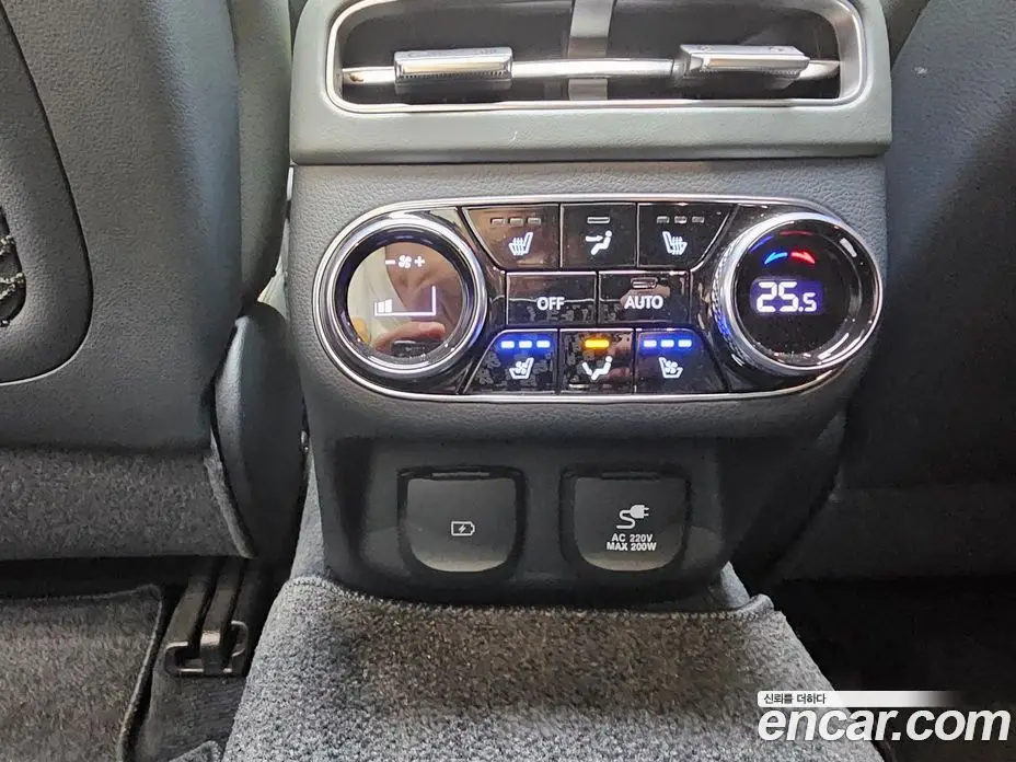 Genesis GV70 2020 3.5 автомат (гидро), фото 12 Genesis GV70 2020 3.5 автомат (гидро), фото 12