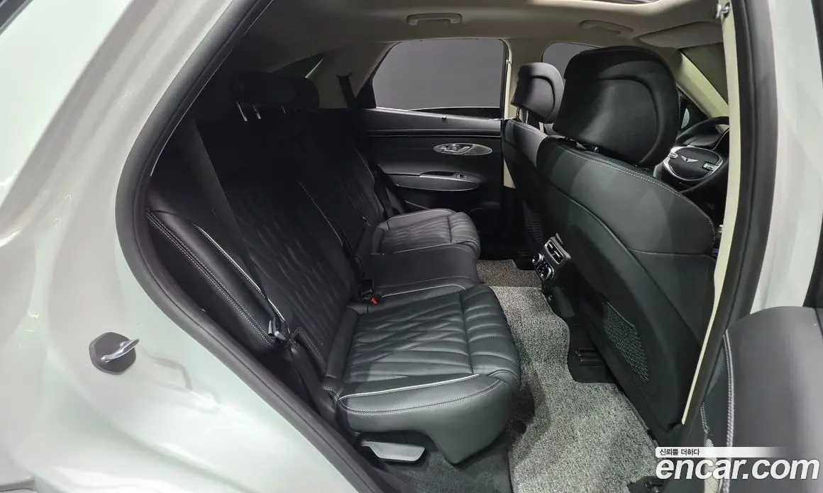 Genesis GV70 2022 2.5 автомат (гидро), фото 31 Genesis GV70 2022 2.5 автомат (гидро), фото 31