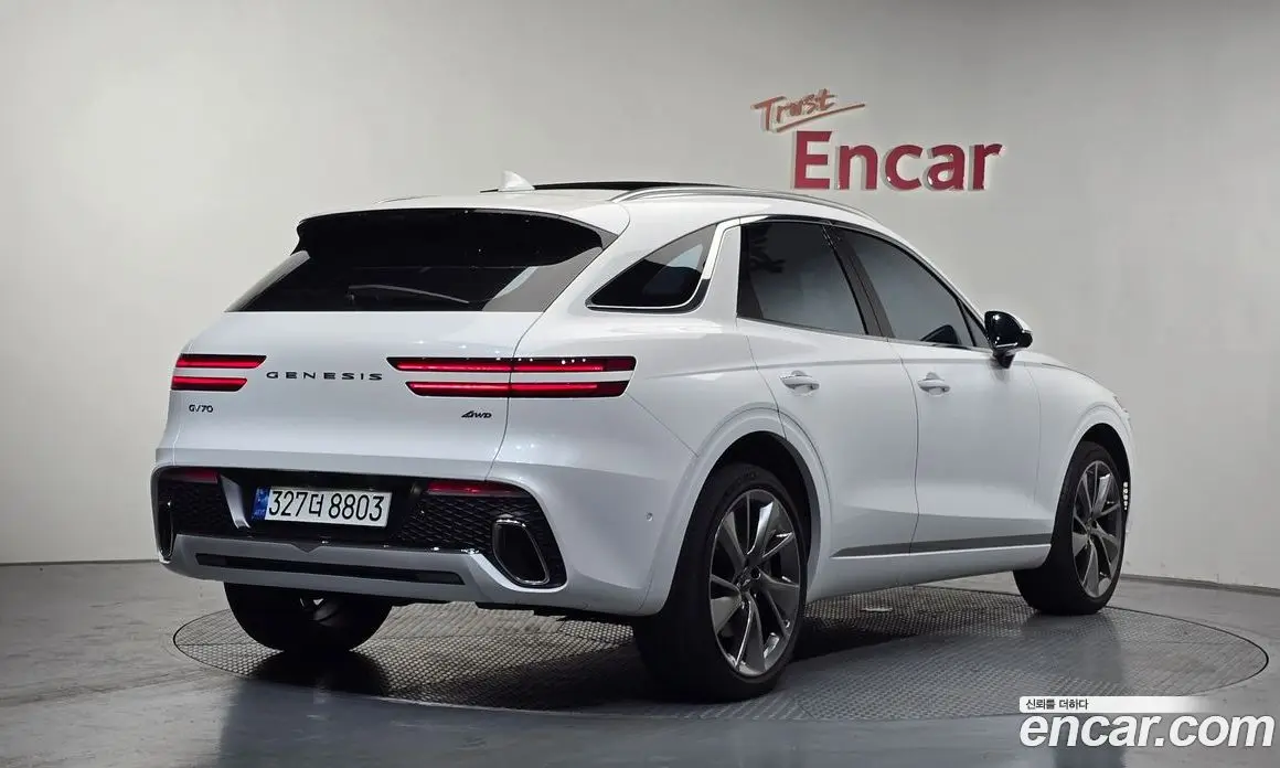 Genesis GV70 2022 2.5 автомат (гидро), фото 2 Genesis GV70 2022 2.5 автомат (гидро), фото 2