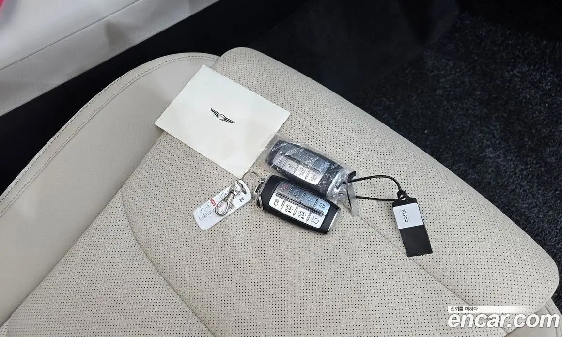 Genesis GV70 2022 2.5 автомат (гидро), фото 22 Genesis GV70 2022 2.5 автомат (гидро), фото 22