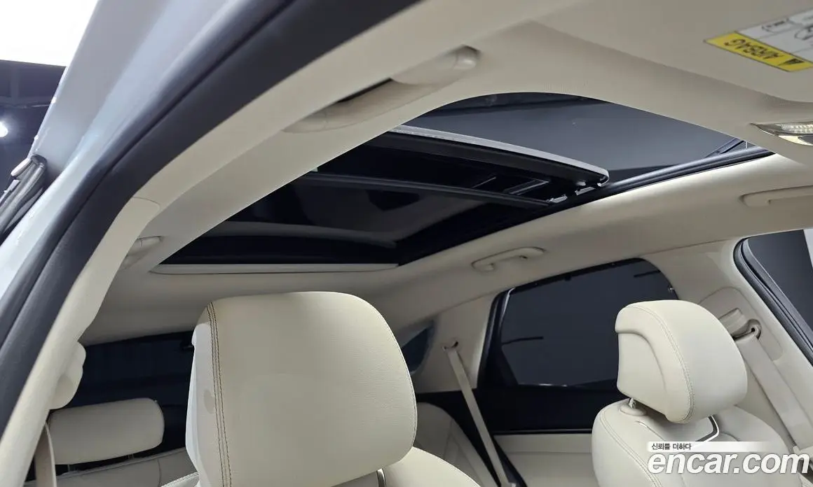 Genesis GV70 2022 2.5 автомат (гидро), фото 23 Genesis GV70 2022 2.5 автомат (гидро), фото 23