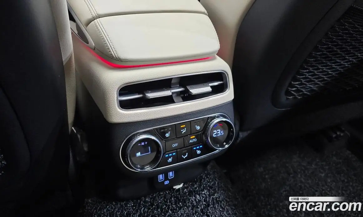 Genesis GV70 2022 2.5 автомат (гидро), фото 35 Genesis GV70 2022 2.5 автомат (гидро), фото 35