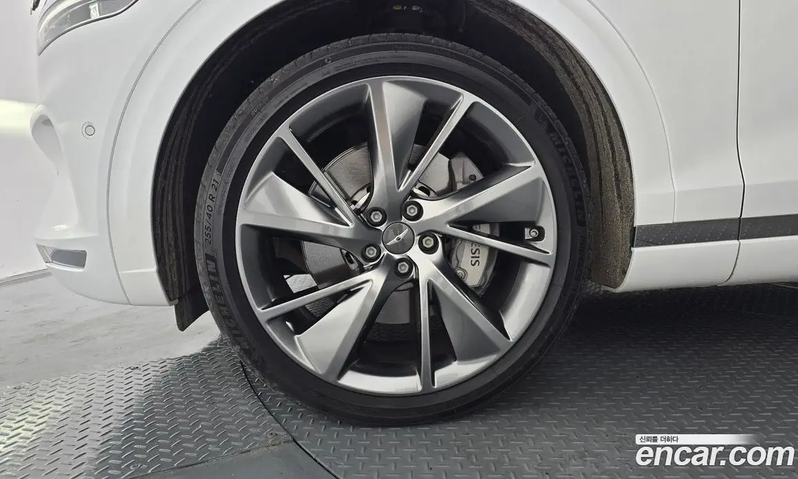 Genesis GV70 2022 2.5 автомат (гидро), фото 5 Genesis GV70 2022 2.5 автомат (гидро), фото 5