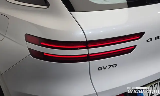 Genesis GV70 2022 2.5 автомат (гидро), миниатюра 9 Genesis GV70 2022 2.5 автомат (гидро), миниатюра 9