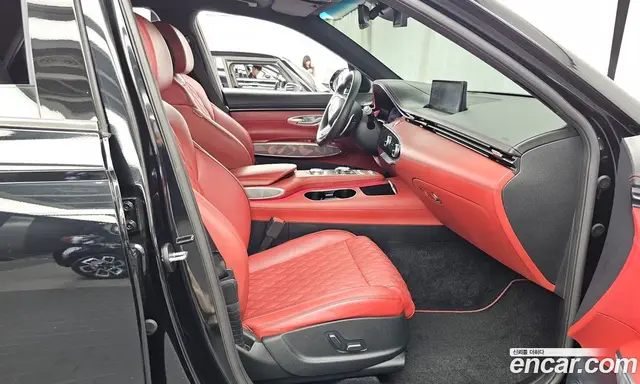 Genesis GV70 2022 2.5 автомат (гидро), миниатюра 11 Genesis GV70 2022 2.5 автомат (гидро), миниатюра 11