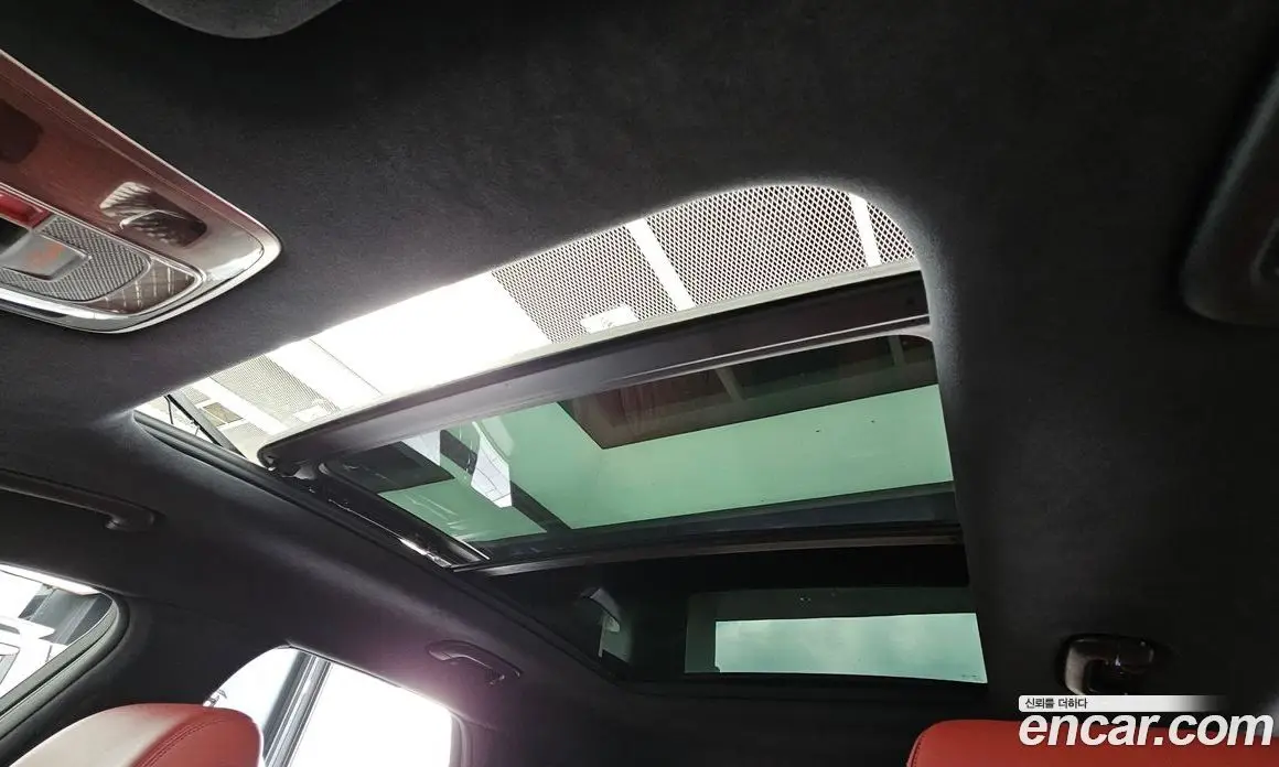 Genesis GV70 2022 2.5 автомат (гидро), фото 17 Genesis GV70 2022 2.5 автомат (гидро), фото 17