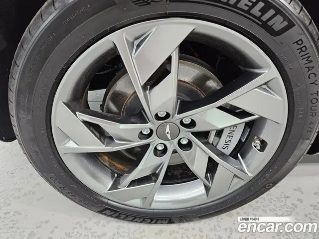 Genesis GV70 2022 0.1 автомат (гидро), миниатюра 7