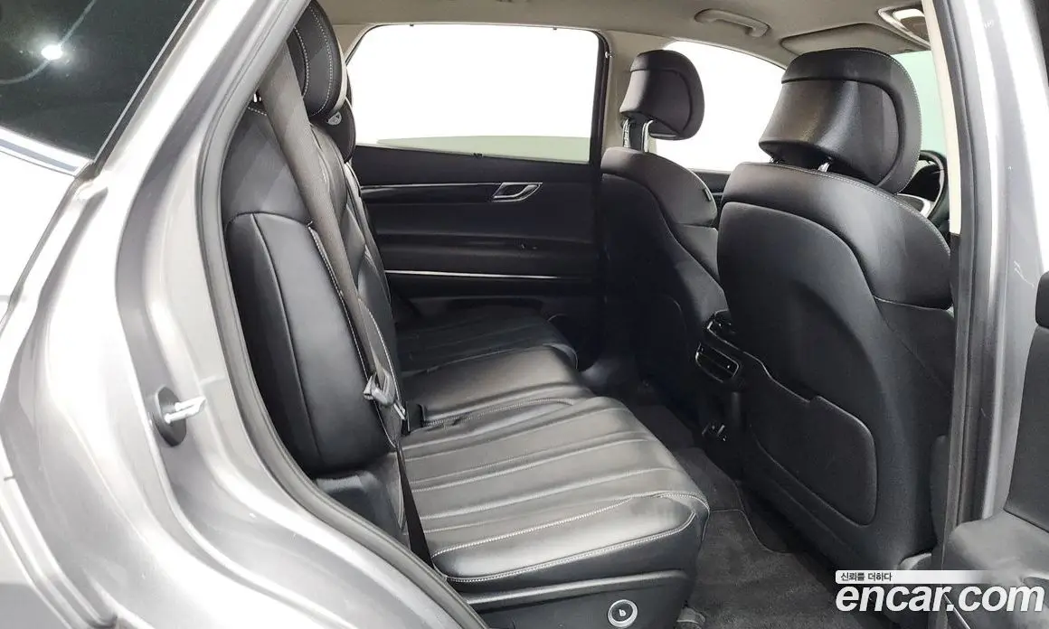 Genesis GV80 2020 2.5 автомат (гидро), фото 17 Genesis GV80 2020 2.5 автомат (гидро), фото 17
