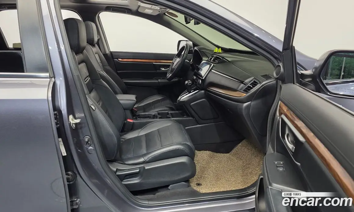 Honda CR-V 2017 1.5 автомат (гидро), фото 11 Honda CR-V 2017 1.5 автомат (гидро), фото 11