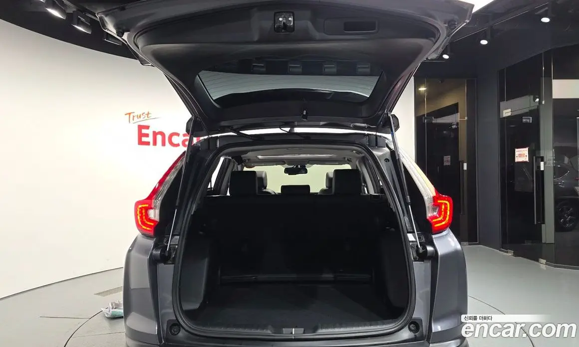 Honda CR-V 2017 1.5 автомат (гидро), фото 20 Honda CR-V 2017 1.5 автомат (гидро), фото 20