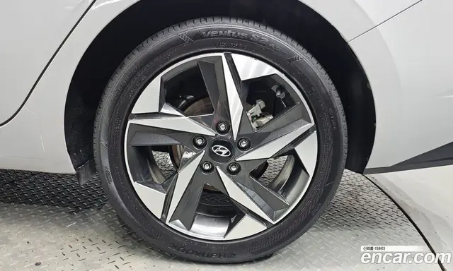 Hyundai Avante 2021 1.6 автомат (гидро), миниатюра 7 Hyundai Avante 2021 1.6 автомат (гидро), миниатюра 7