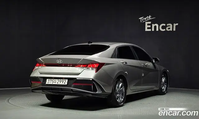 Hyundai Avante 2023 1.6 автомат (гидро), миниатюра 2