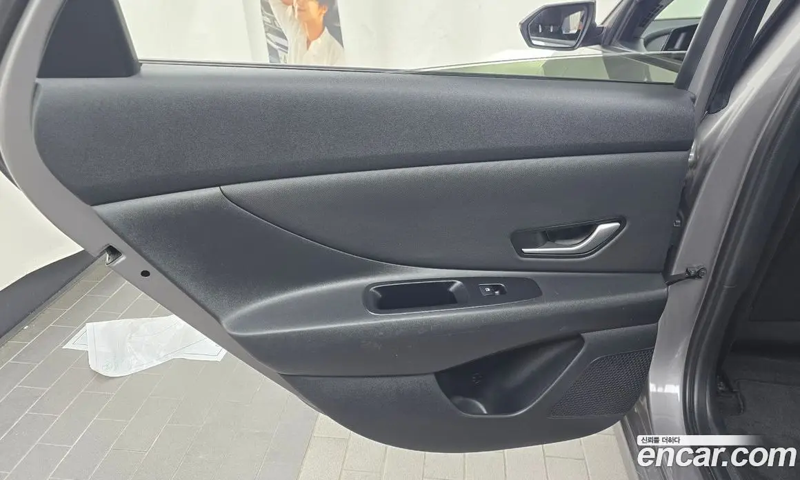Hyundai Avante 2023 1.6 автомат (гидро), фото 15