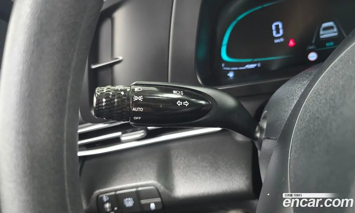 Hyundai Avante 2023 1.6 автомат (гидро), фото 29