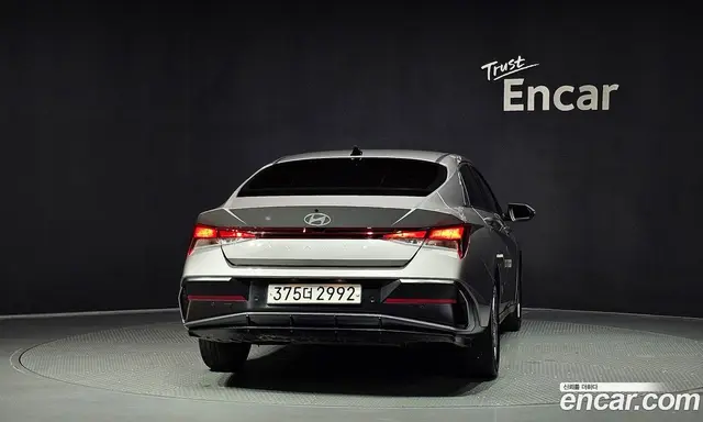 Hyundai Avante 2023 1.6 автомат (гидро), миниатюра 4
