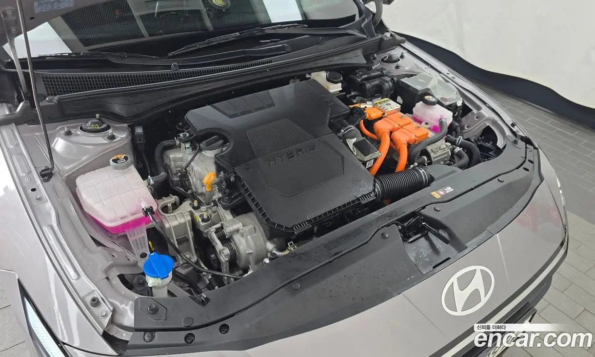 Hyundai Avante 2023 1.6 автомат (гидро), фото 6