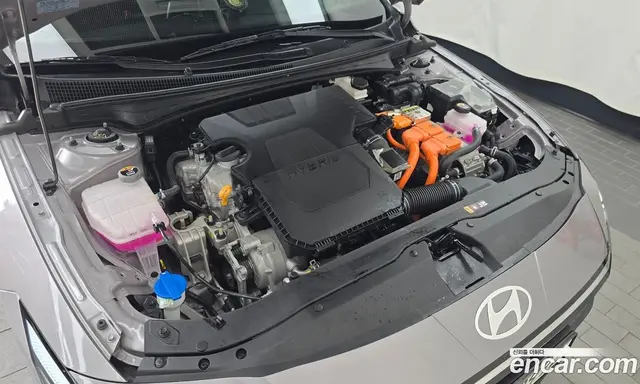Hyundai Avante 2023 1.6 автомат (гидро), миниатюра 6