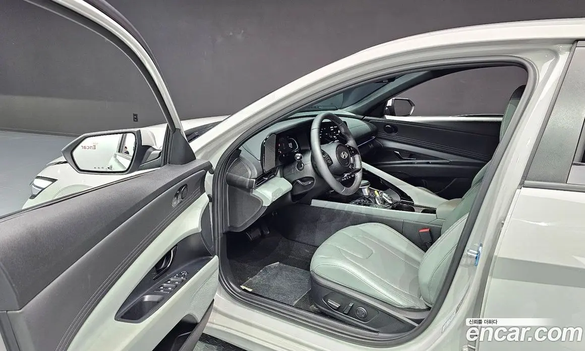 Hyundai Avante 2025 1.6 автомат (гидро), фото 8 Hyundai Avante 2025 1.6 автомат (гидро), фото 8
