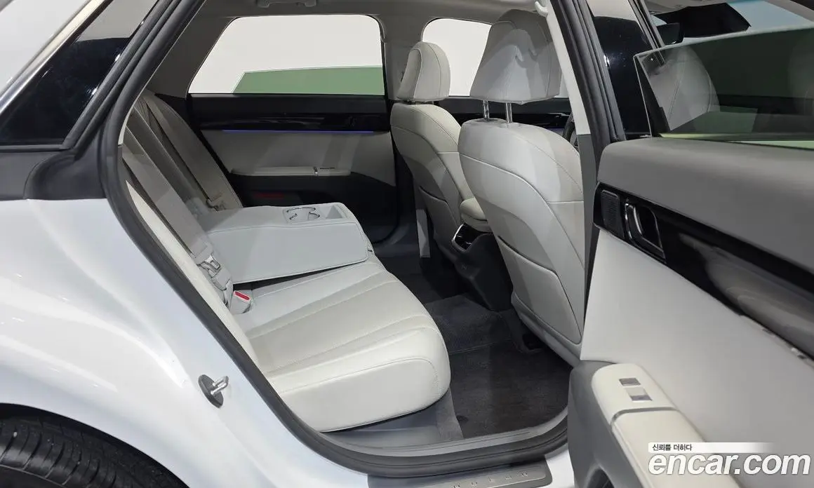 Hyundai Grandeur 2024 2.5 автомат (гидро), фото 18 Hyundai Grandeur 2024 2.5 автомат (гидро), фото 18