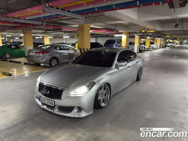 Infiniti M, 2010, 155 635 км Infiniti M, 2010, 155 635 км