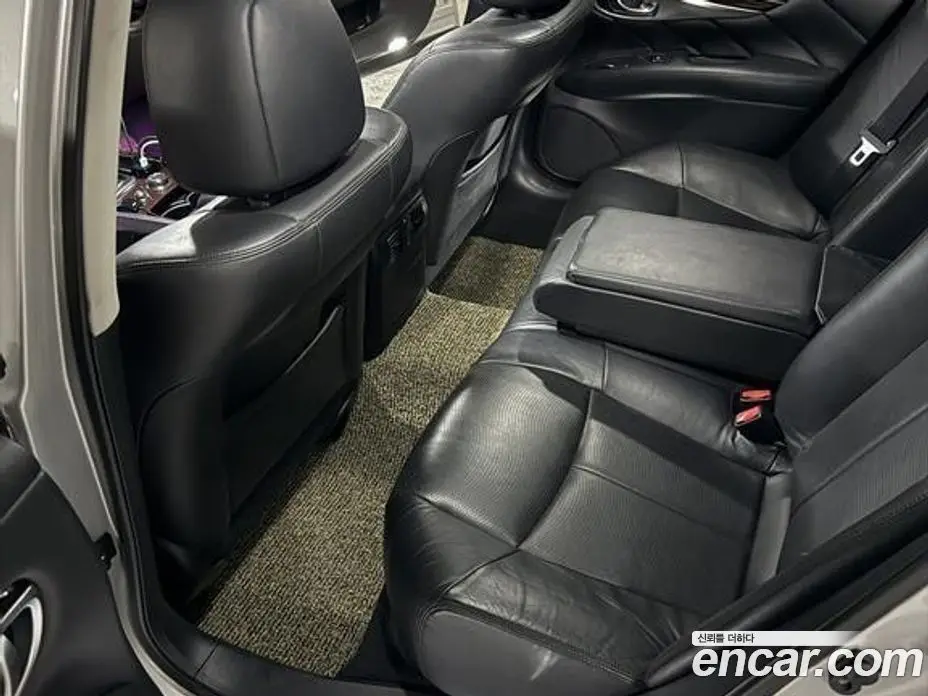 Infiniti M 2010 3.7 автомат (гидро), фото 15 Infiniti M 2010 3.7 автомат (гидро), фото 15