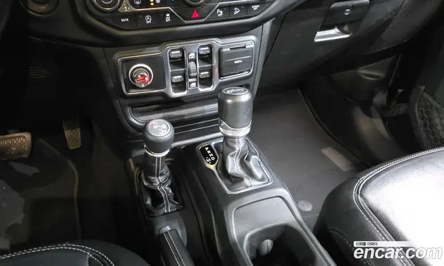Jeep Wrangler 2019 2.0 автомат (гидро), миниатюра 12