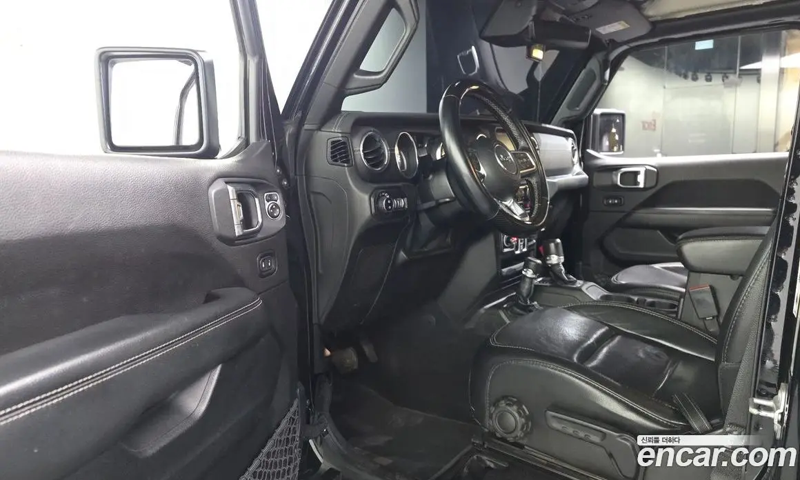 Jeep Wrangler 2019 2.0 автомат (гидро), фото 13